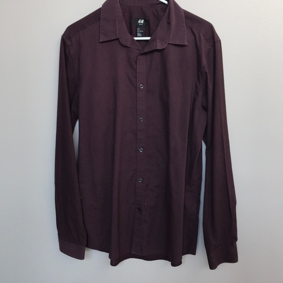 H&M Other - H&M Easy Iron Slim Fit Black Button up shirt